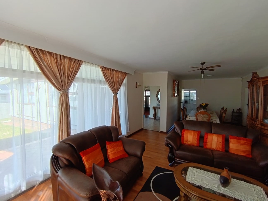 4 Bedroom Property for Sale in Baysville Eastern Cape